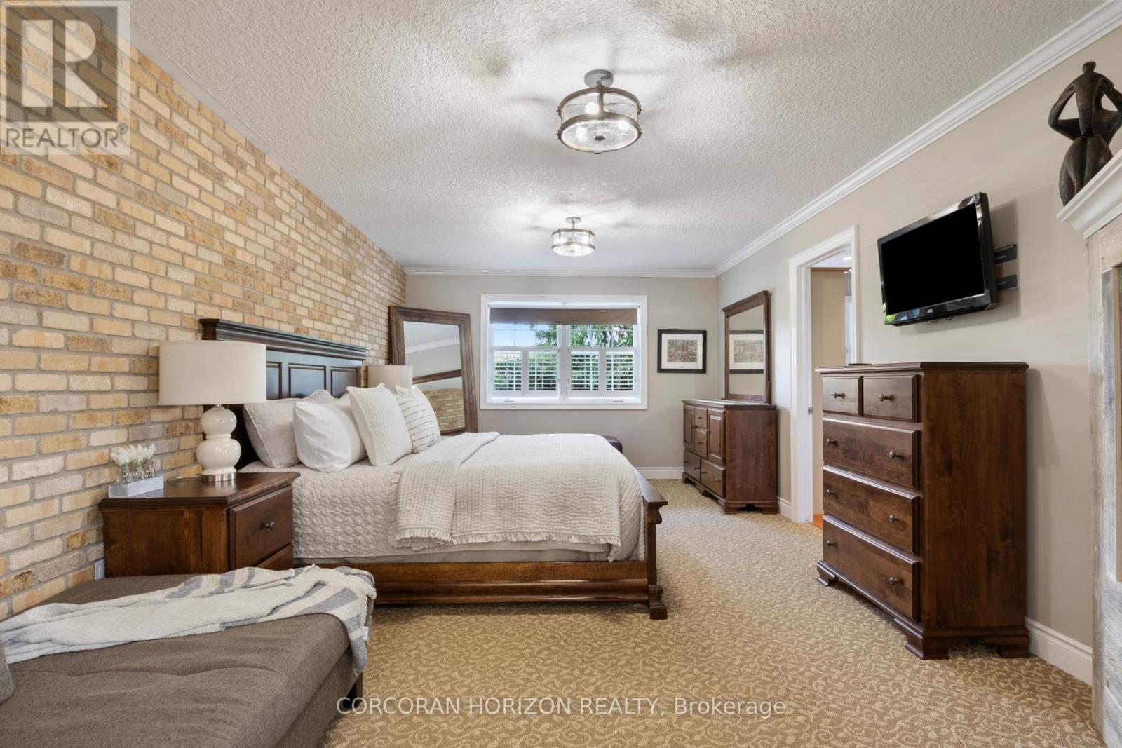 1794 Seaton Road, North Dumfries, ON - Indoor Photo Showing Bedroom