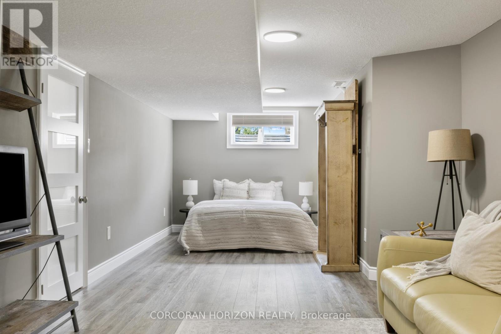 1794 Seaton Road, North Dumfries, ON - Indoor Photo Showing Bedroom