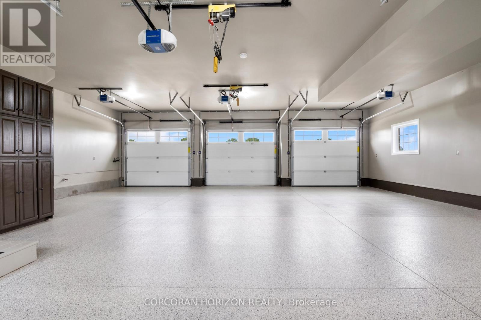 1794 Seaton Road, North Dumfries, ON - Indoor Photo Showing Garage