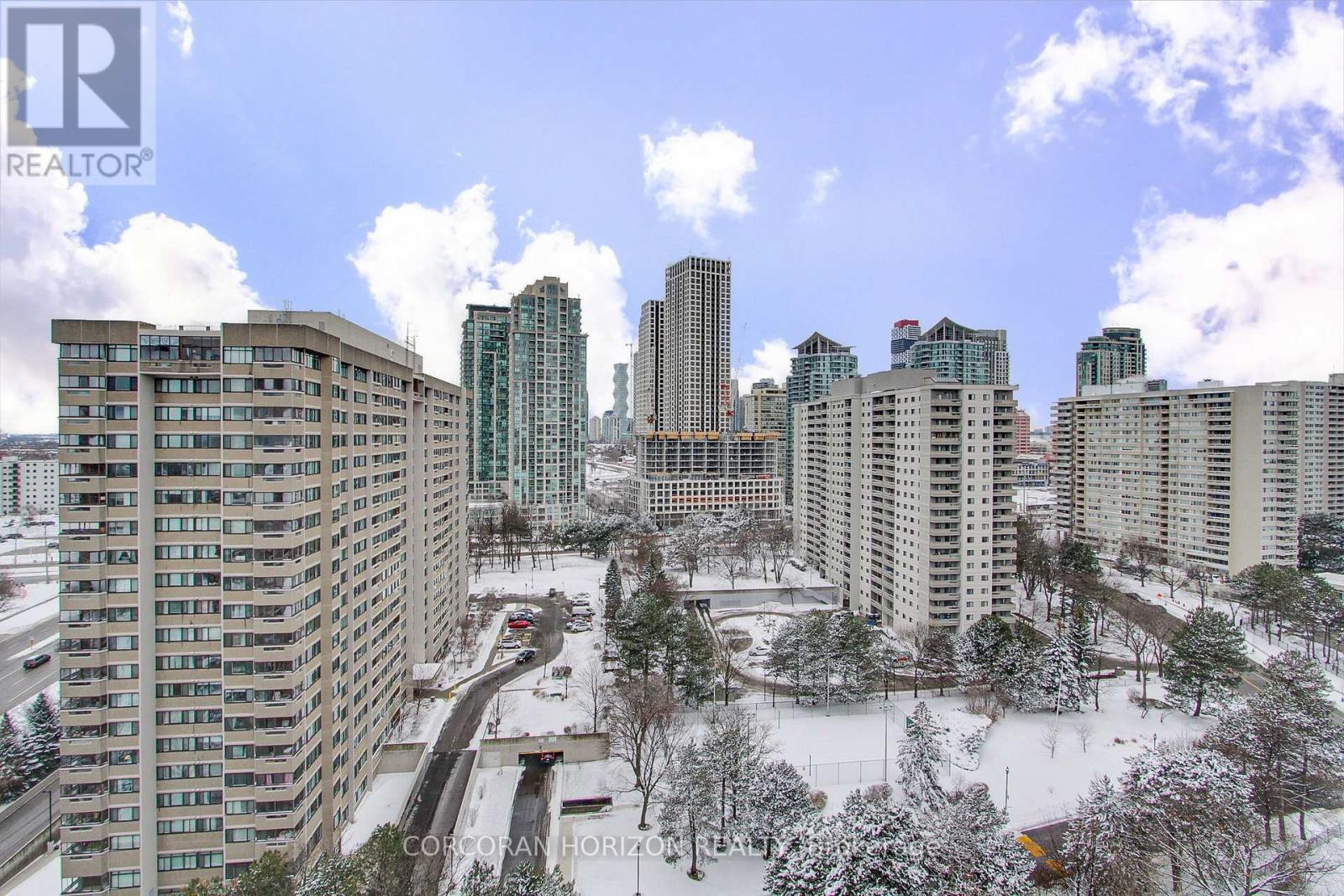 1909 - 1580 Mississauga Valley Boulevard, Mississauga, ON - Outdoor With Facade