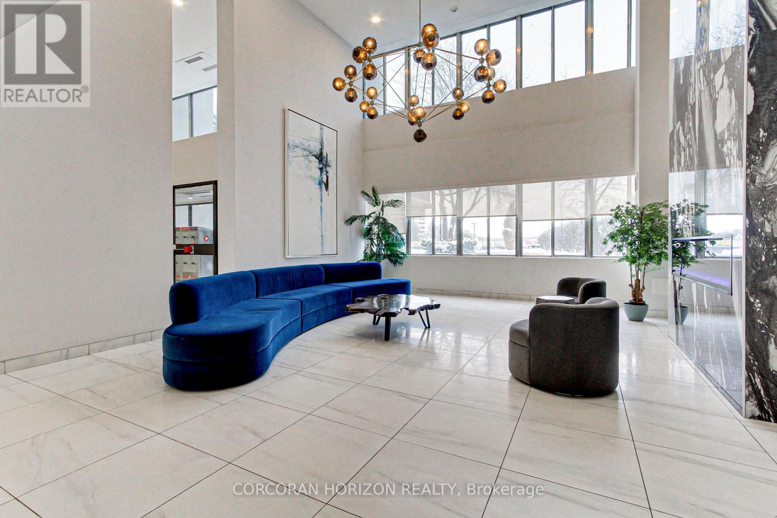 1909 - 1580 Mississauga Valley Boulevard, Mississauga, ON - Indoor Photo Showing Other Room