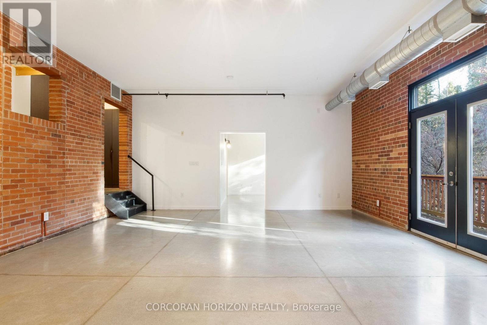 206 - 85 Spruce Street, Cambridge, ON - Indoor Photo Showing Other Room