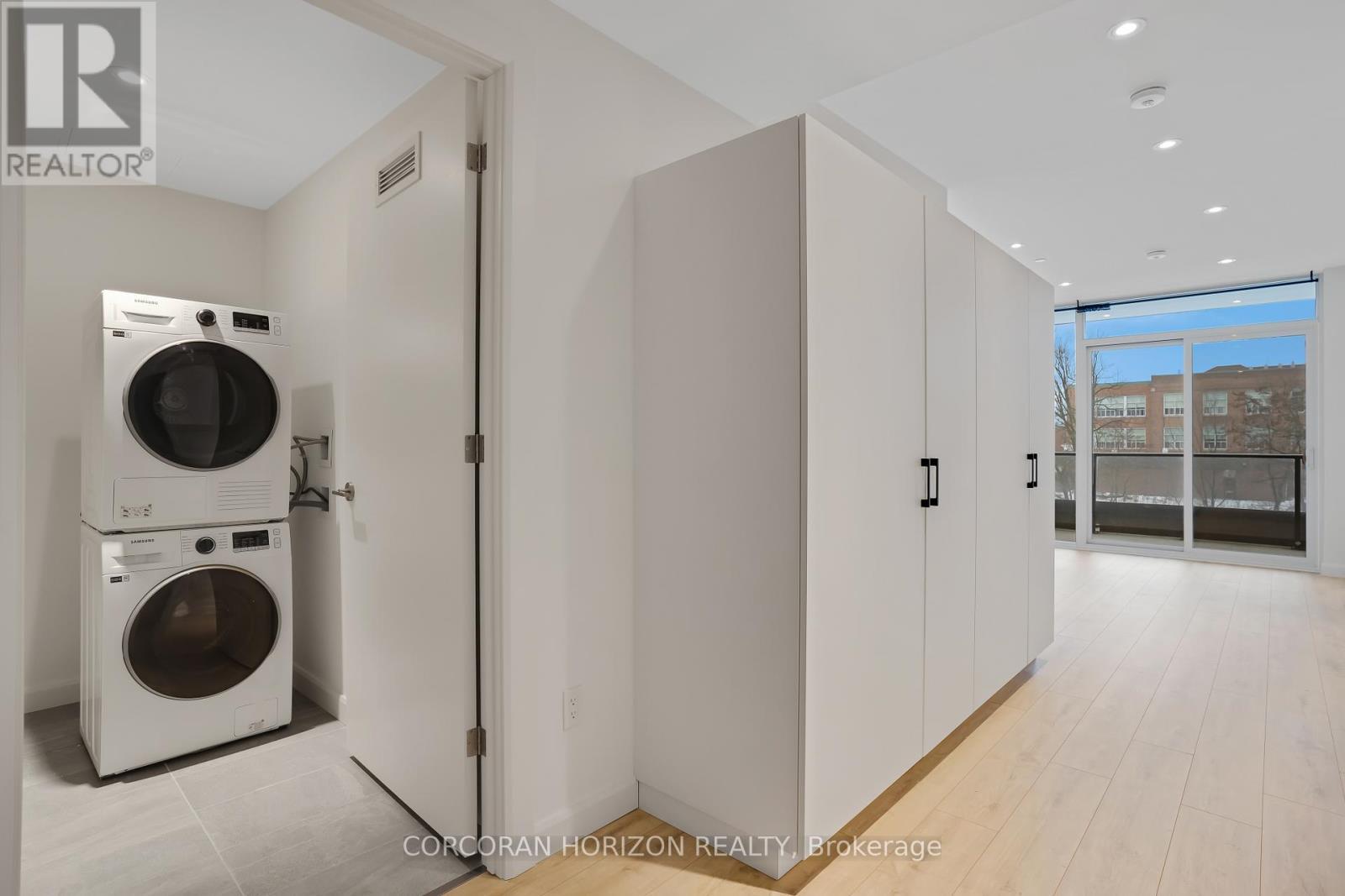 313 - 741 King Street W, Kitchener, ON - Indoor Photo Showing Laundry Room