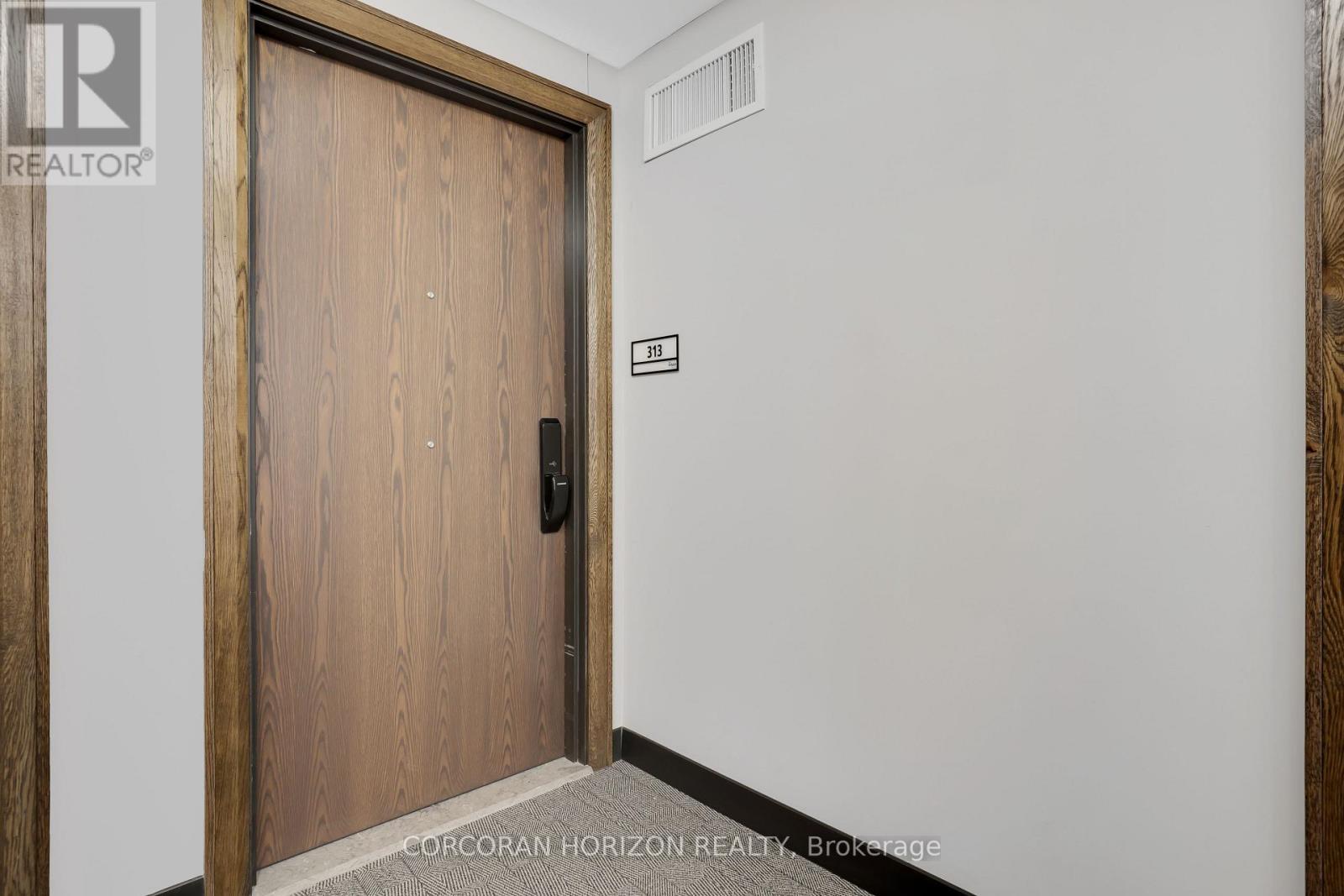 313 - 741 King Street W, Kitchener, ON - Indoor Photo Showing Other Room