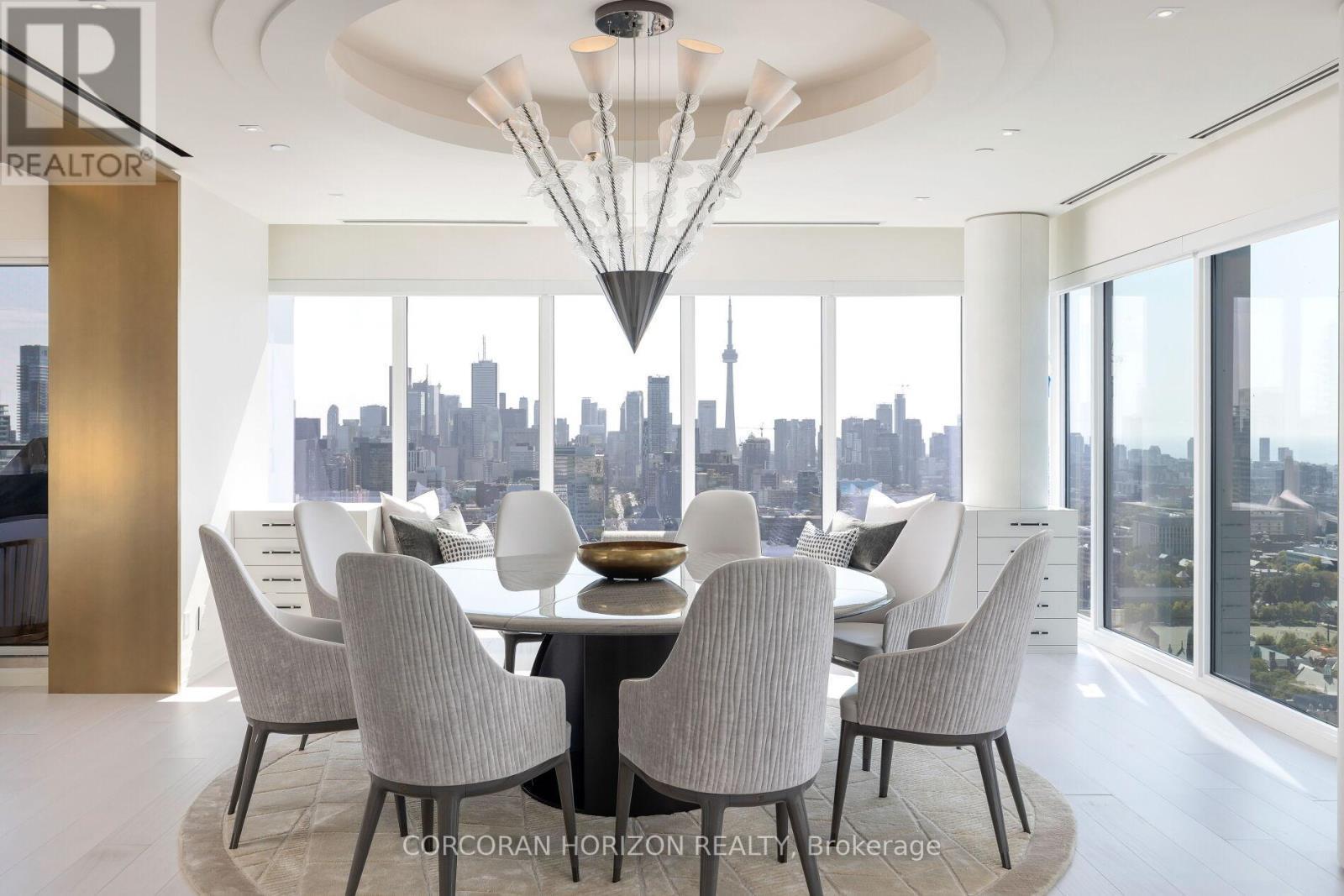 3802 - 200 Cumberland Street, Toronto, ON - Indoor Photo Showing Dining Room