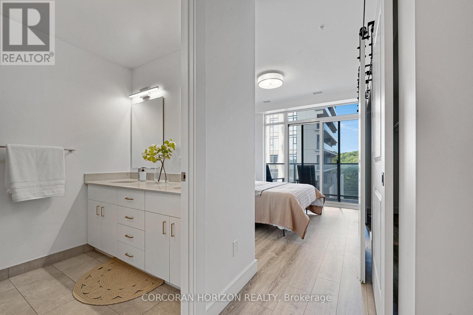 801 - 50 Grand Avenue S, Cambridge, ON - Indoor