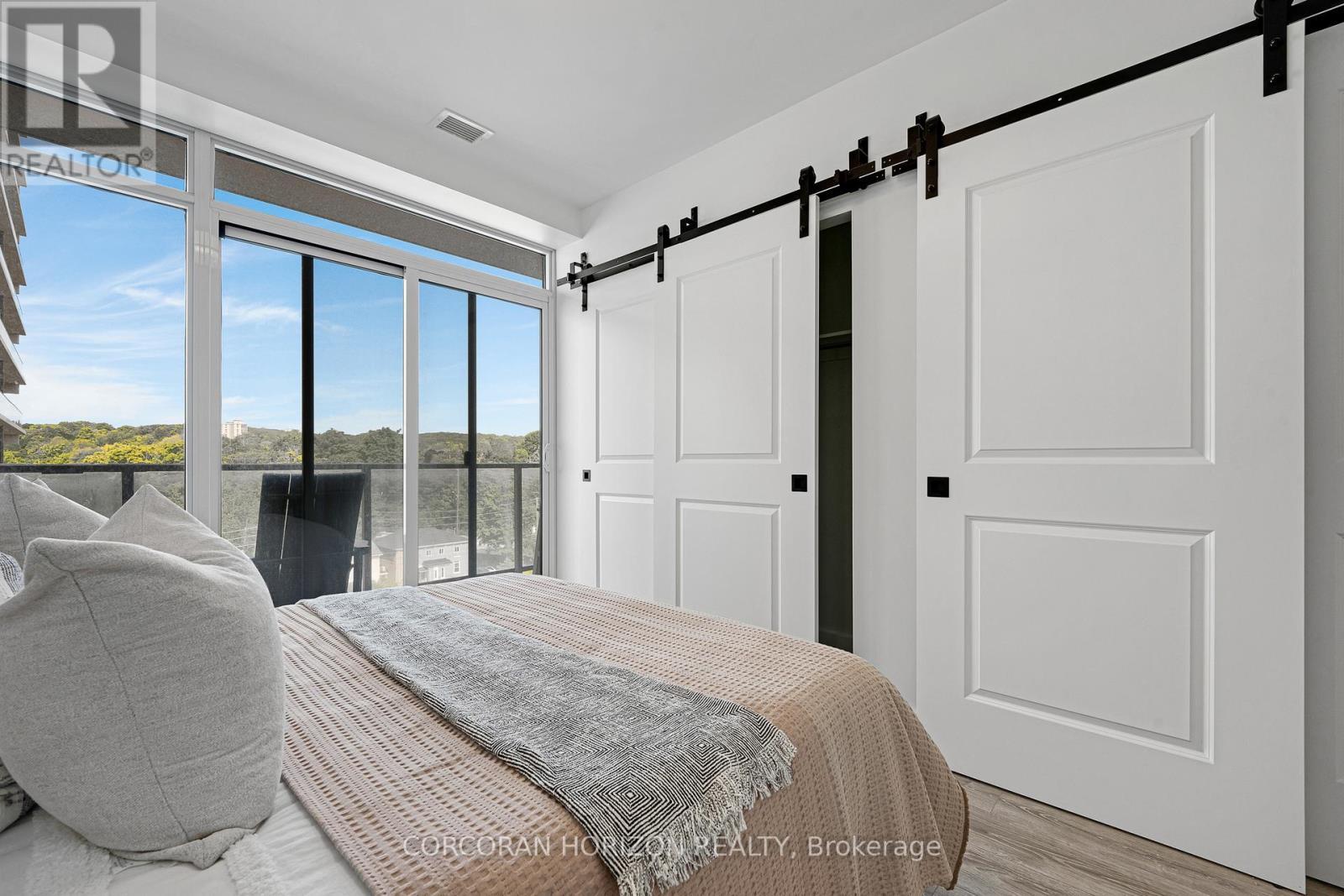 801 - 50 Grand Avenue S, Cambridge, ON - Indoor Photo Showing Bedroom