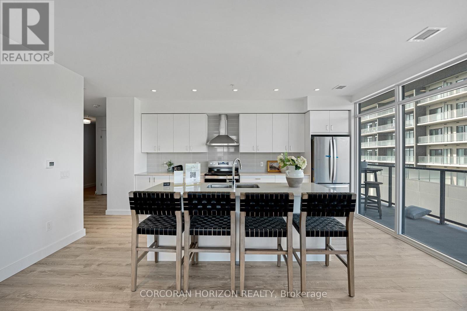 801 - 50 Grand Avenue S, Cambridge, ON - Indoor Photo Showing Kitchen