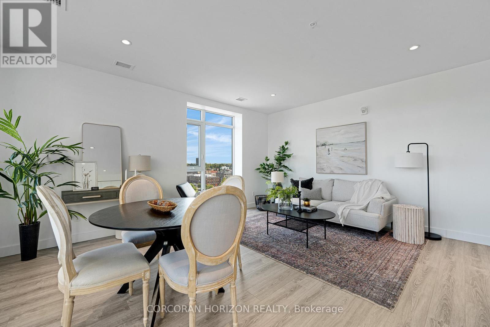 801 - 50 Grand Avenue S, Cambridge, ON - Indoor