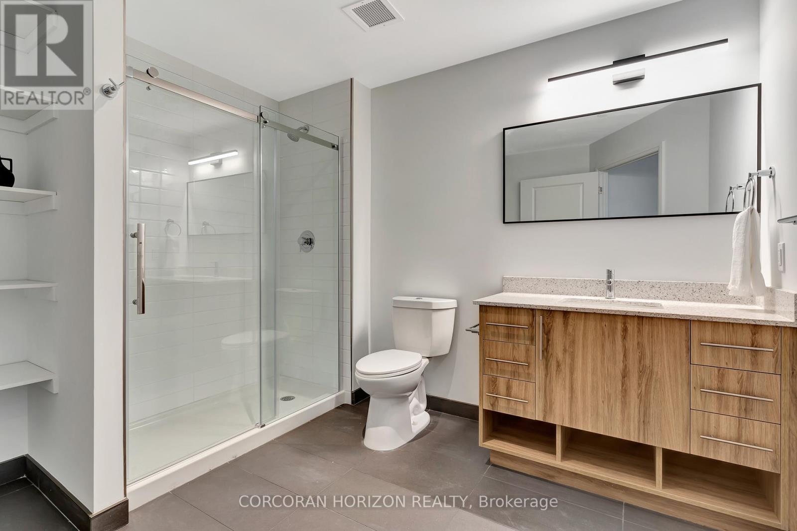 706 - 525 New Dundee Road, Kitchener, ON - Indoor Photo Showing Bathroom