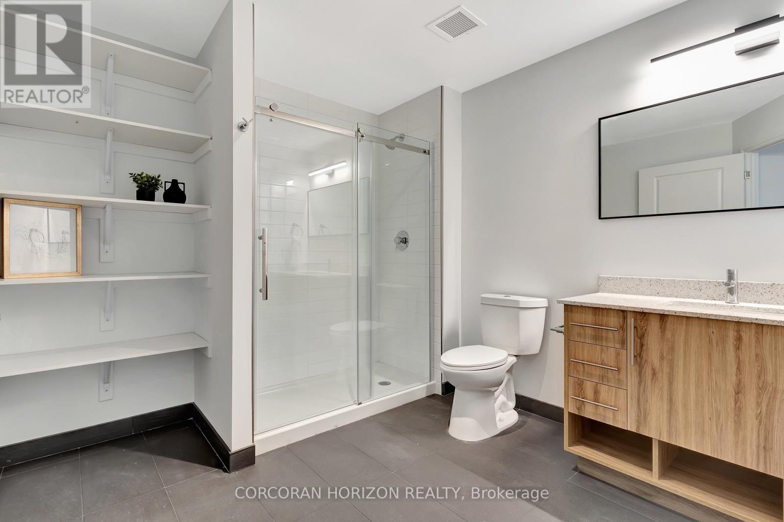 706 - 525 New Dundee Road, Kitchener, ON - Indoor Photo Showing Bathroom