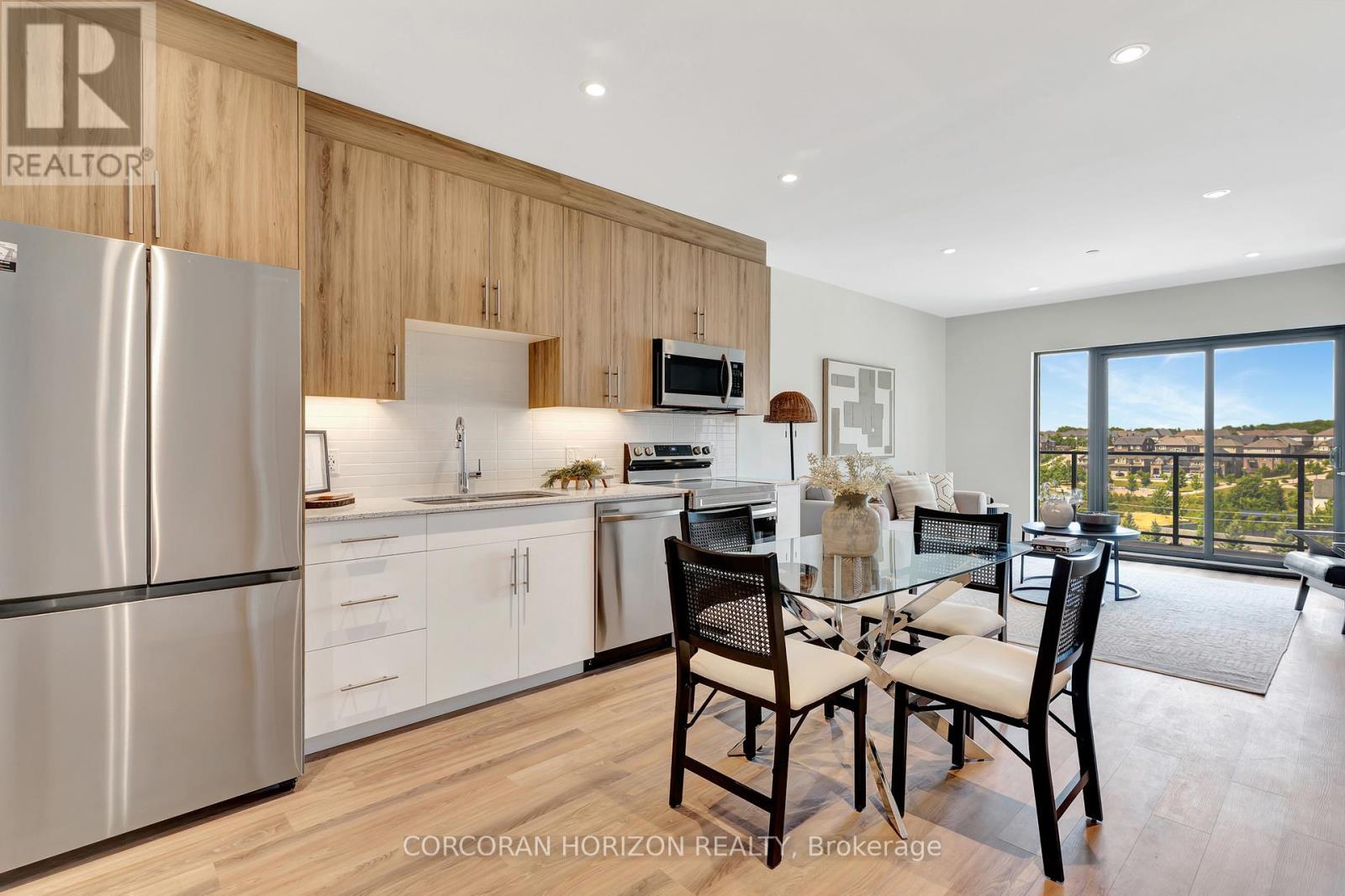 706 - 525 New Dundee Road, Kitchener, ON - Indoor Photo Showing Kitchen With Stainless Steel Kitchen