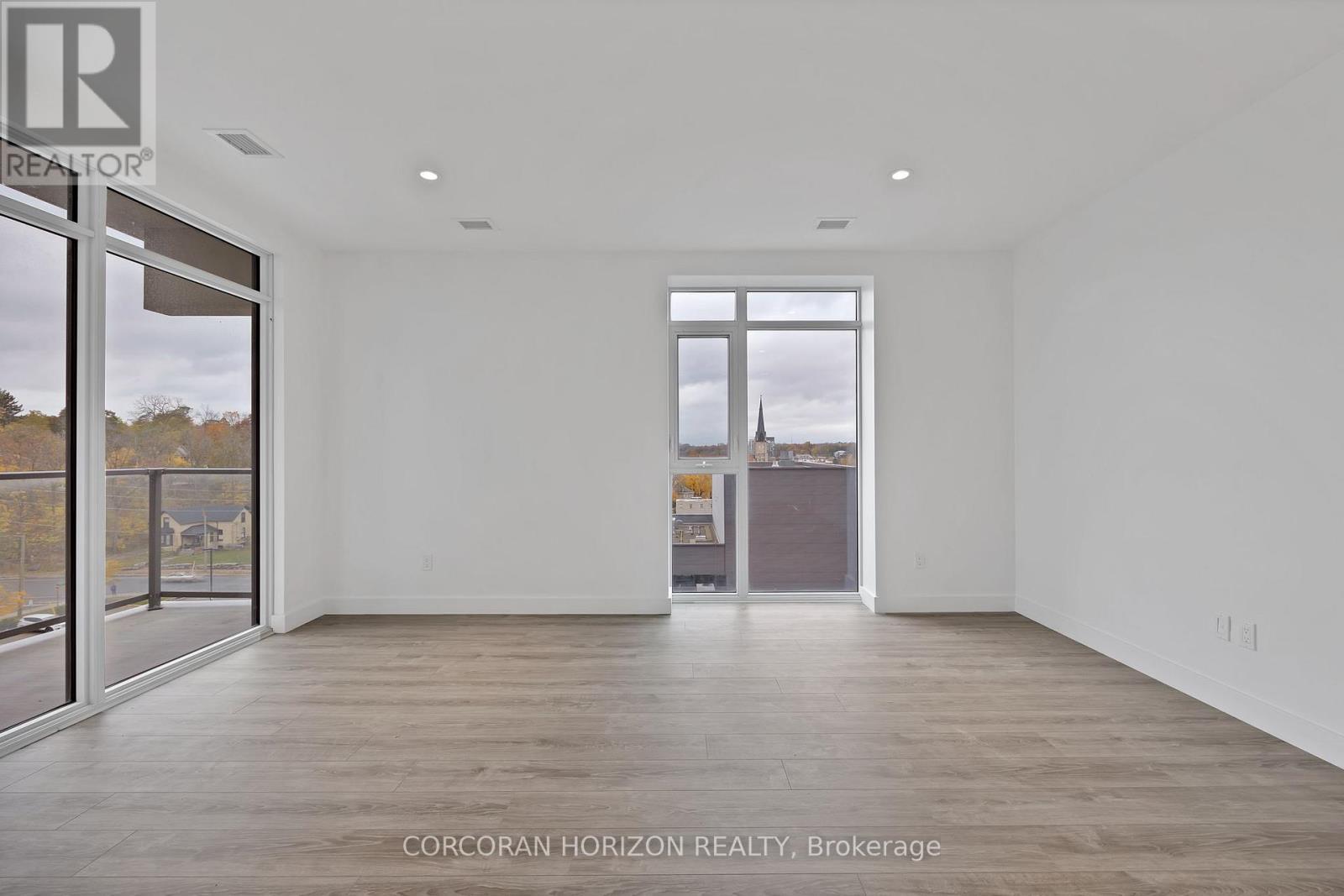 901 - 50 Grand Avenue S, Cambridge, ON - Indoor Photo Showing Other Room