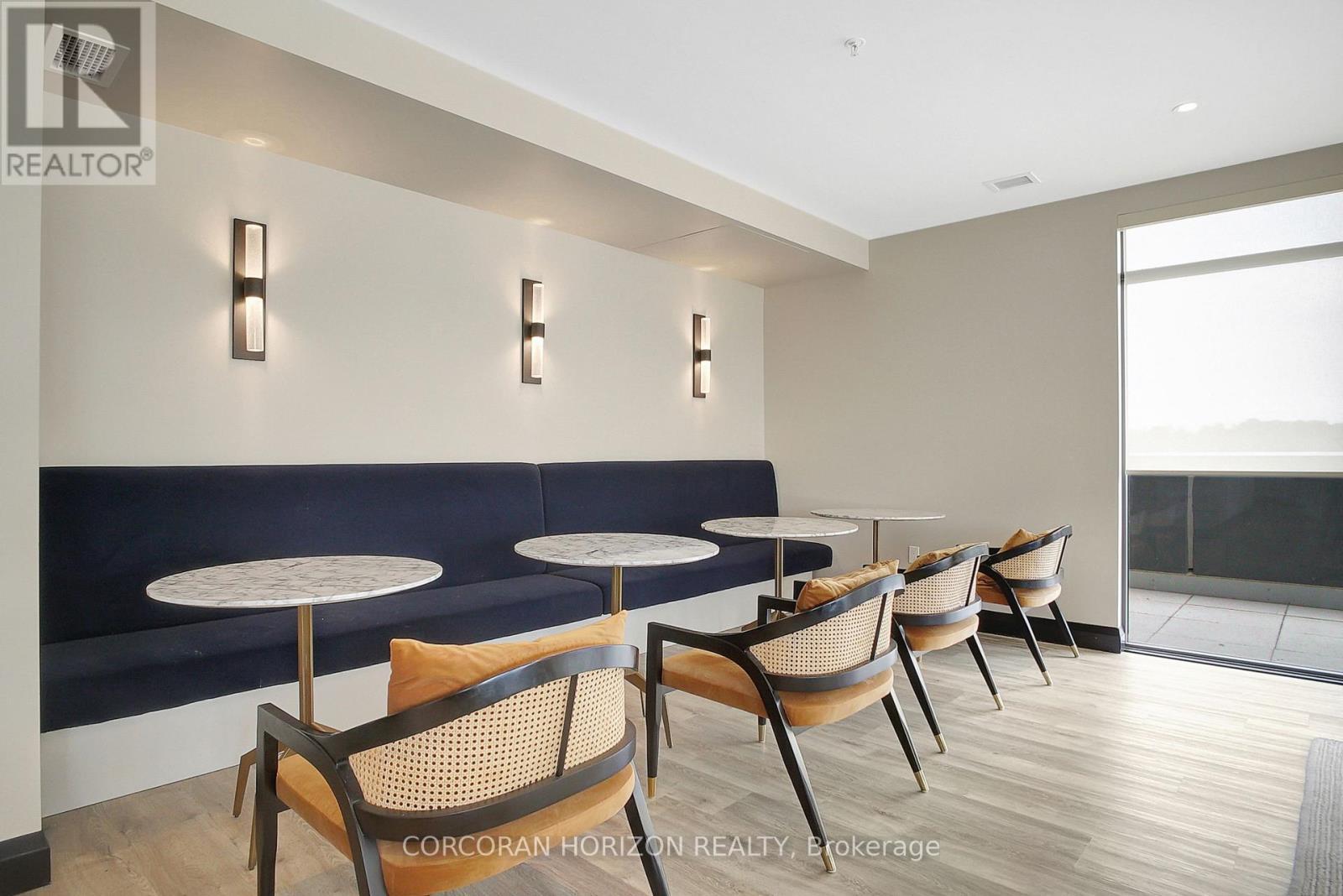 901 - 50 Grand Avenue S, Cambridge, ON - Indoor Photo Showing Dining Room