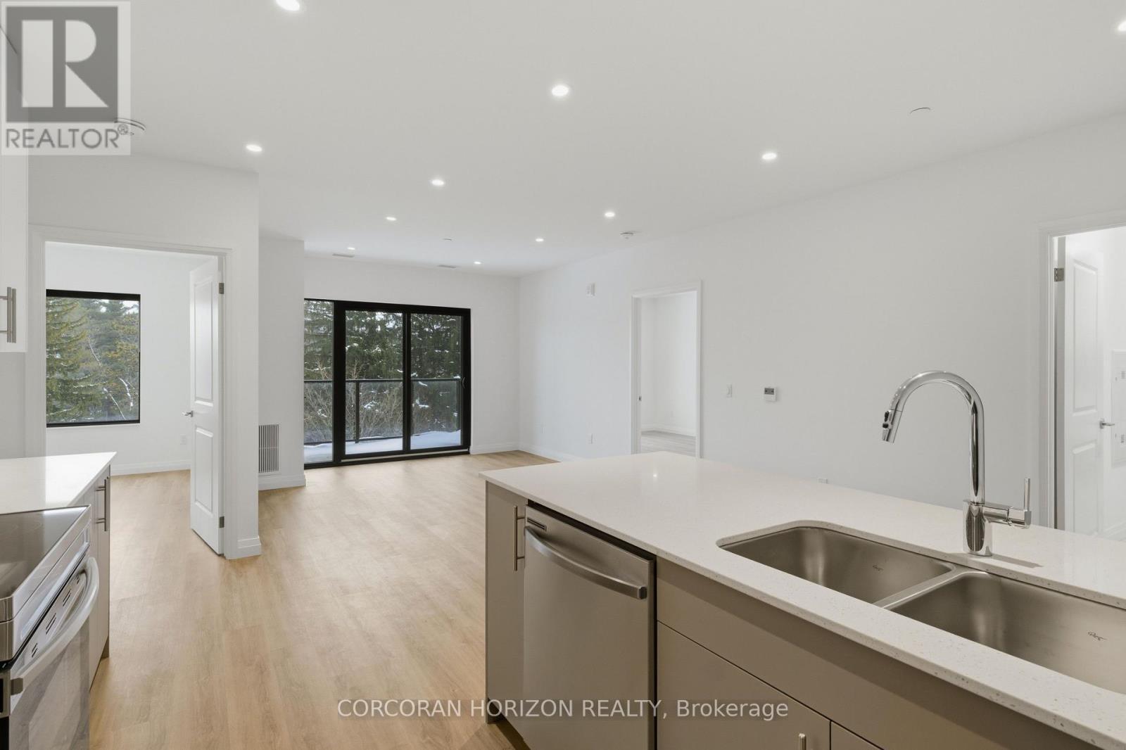 525 - 525 New Dundee Road, Kitchener, ON - Indoor Photo Showing Kitchen With Double Sink
