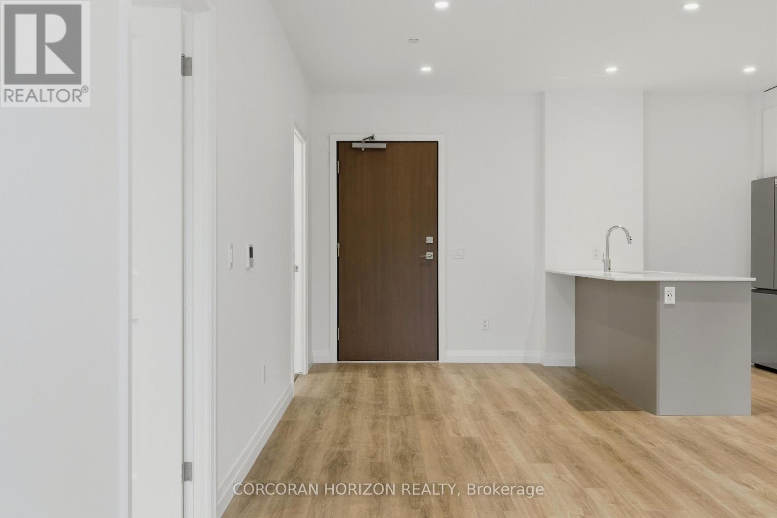 525 - 525 New Dundee Road, Kitchener, ON - Indoor