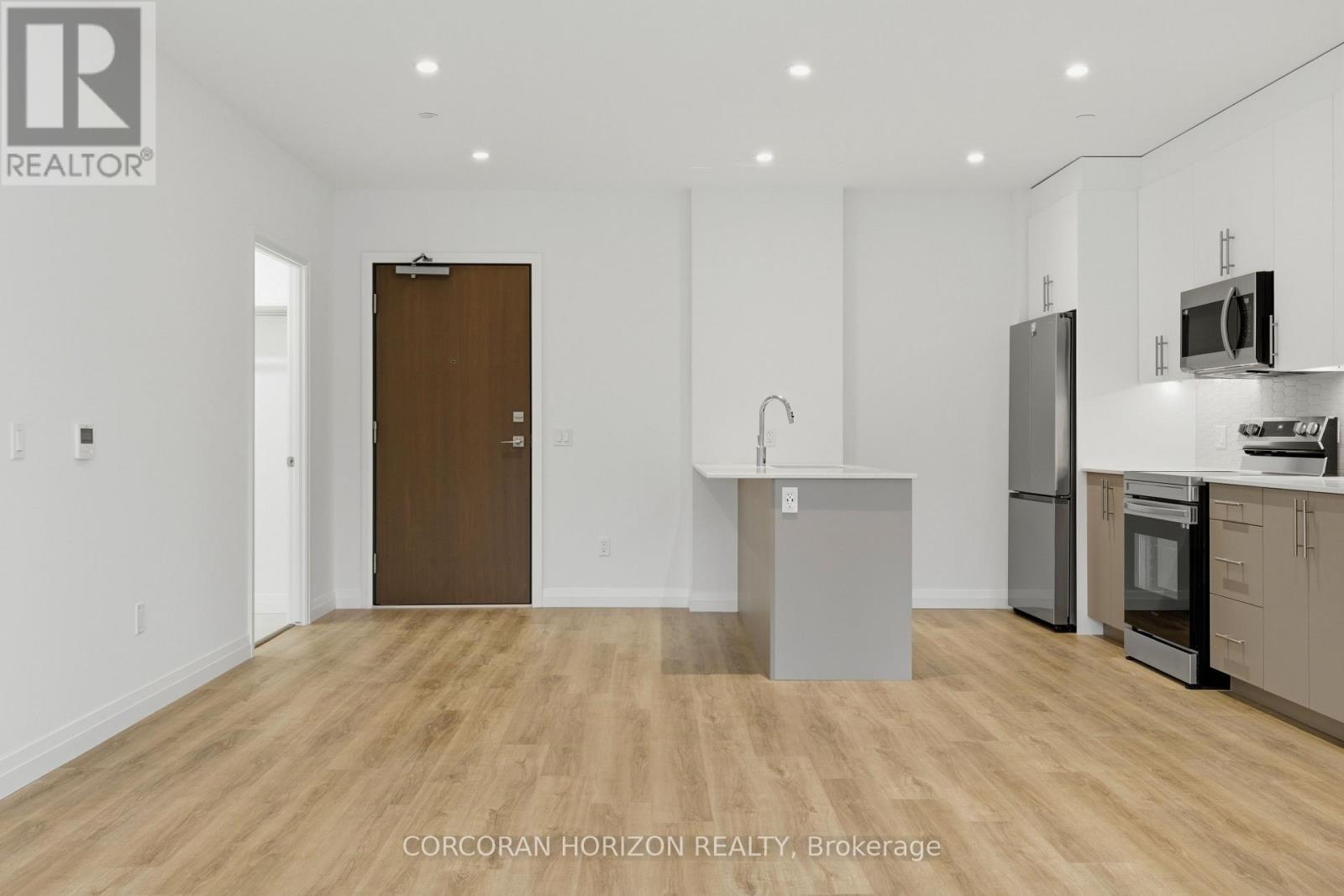 525 - 525 New Dundee Road, Kitchener, ON - Indoor Photo Showing Kitchen With Stainless Steel Kitchen