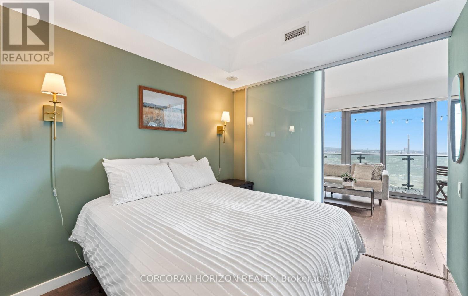 2105 - 70 Distillery Lane, Toronto, ON - Indoor Photo Showing Bedroom