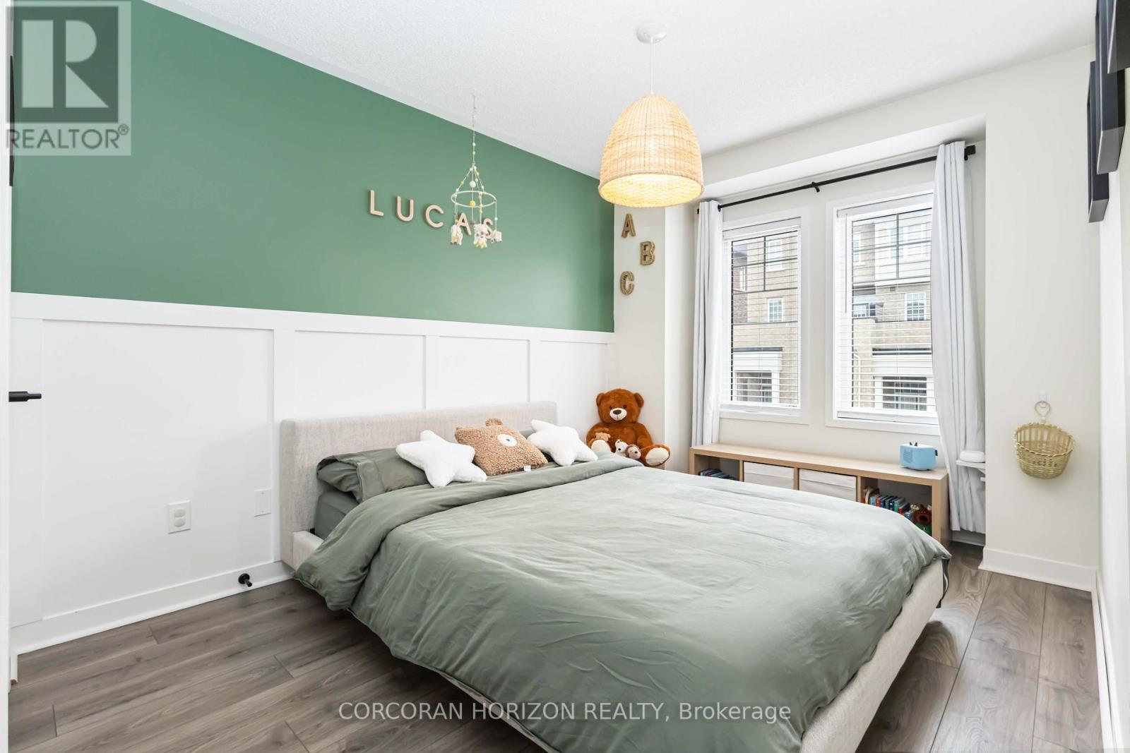 81 Dundonald Trail, Newmarket, ON - Indoor Photo Showing Bedroom