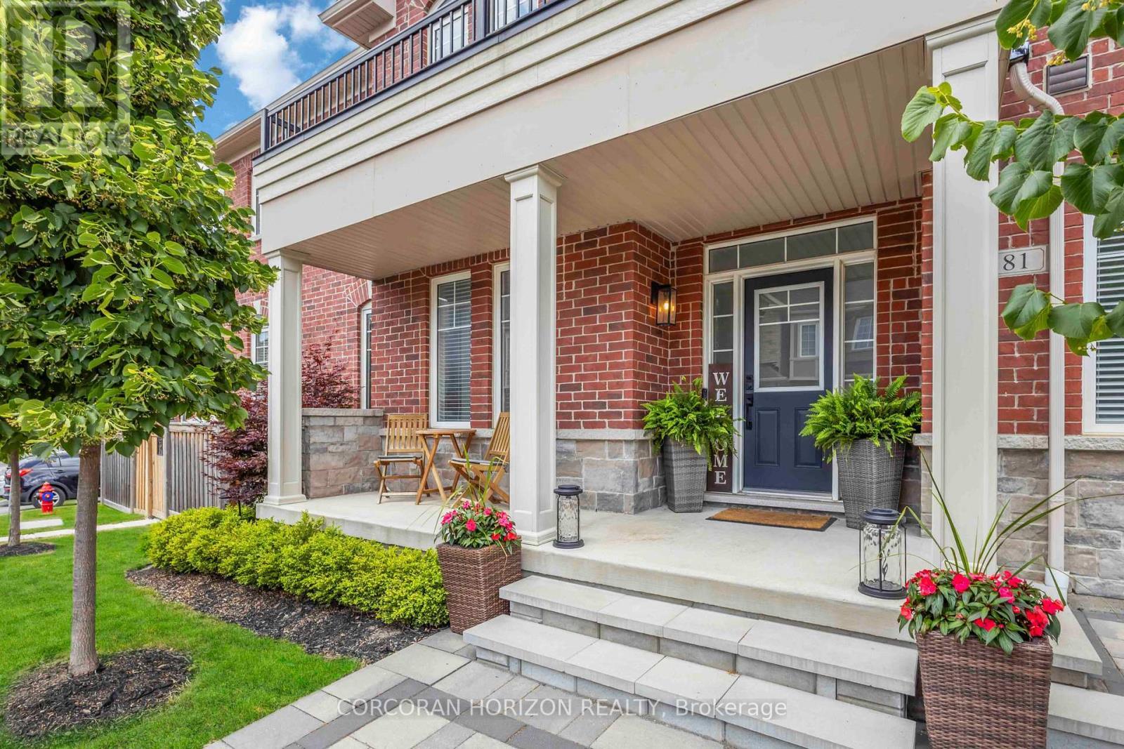 81 Dundonald Trail, Newmarket, ON - Outdoor