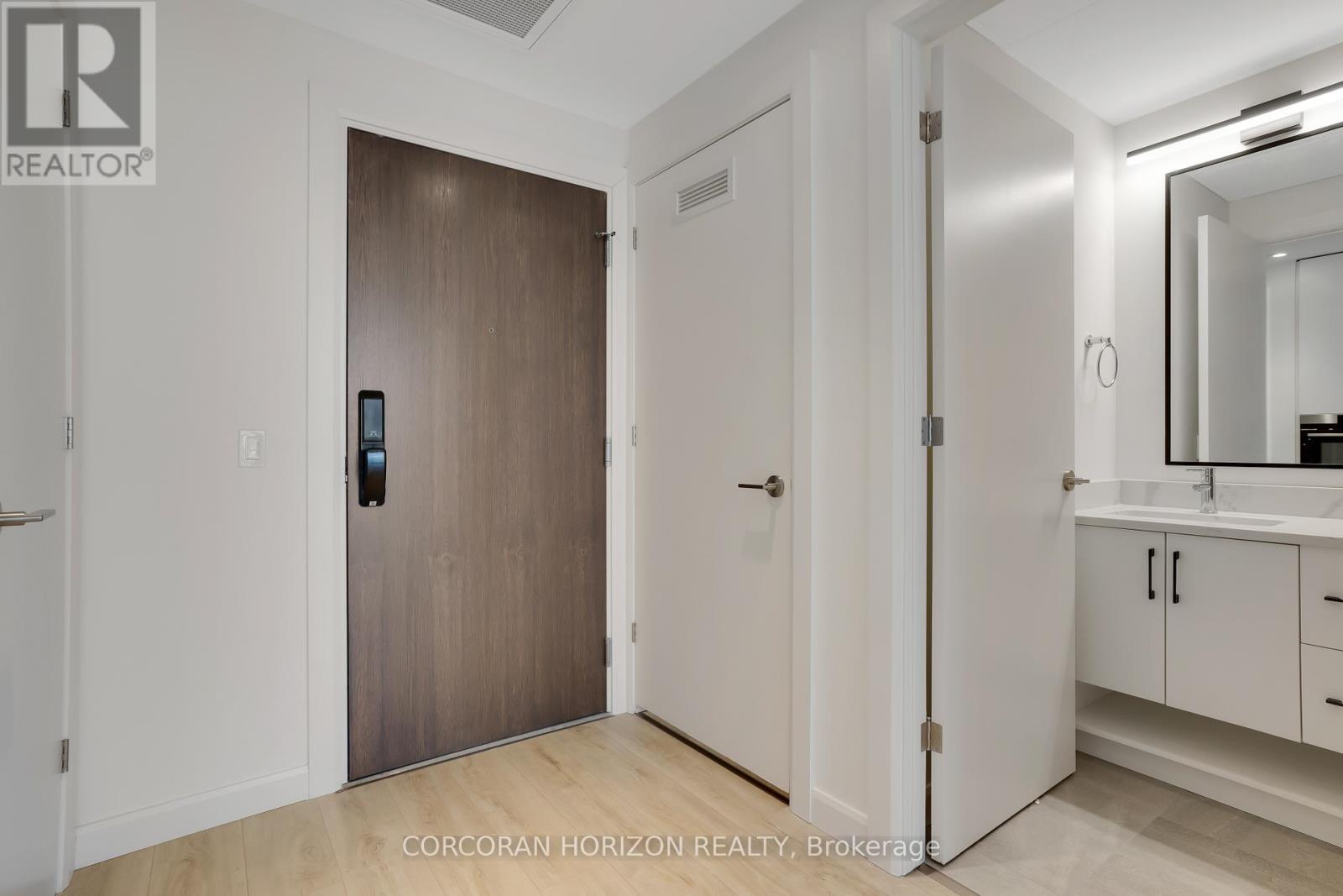 1809 - 741 King Street W, Kitchener, ON - Indoor Photo Showing Other Room