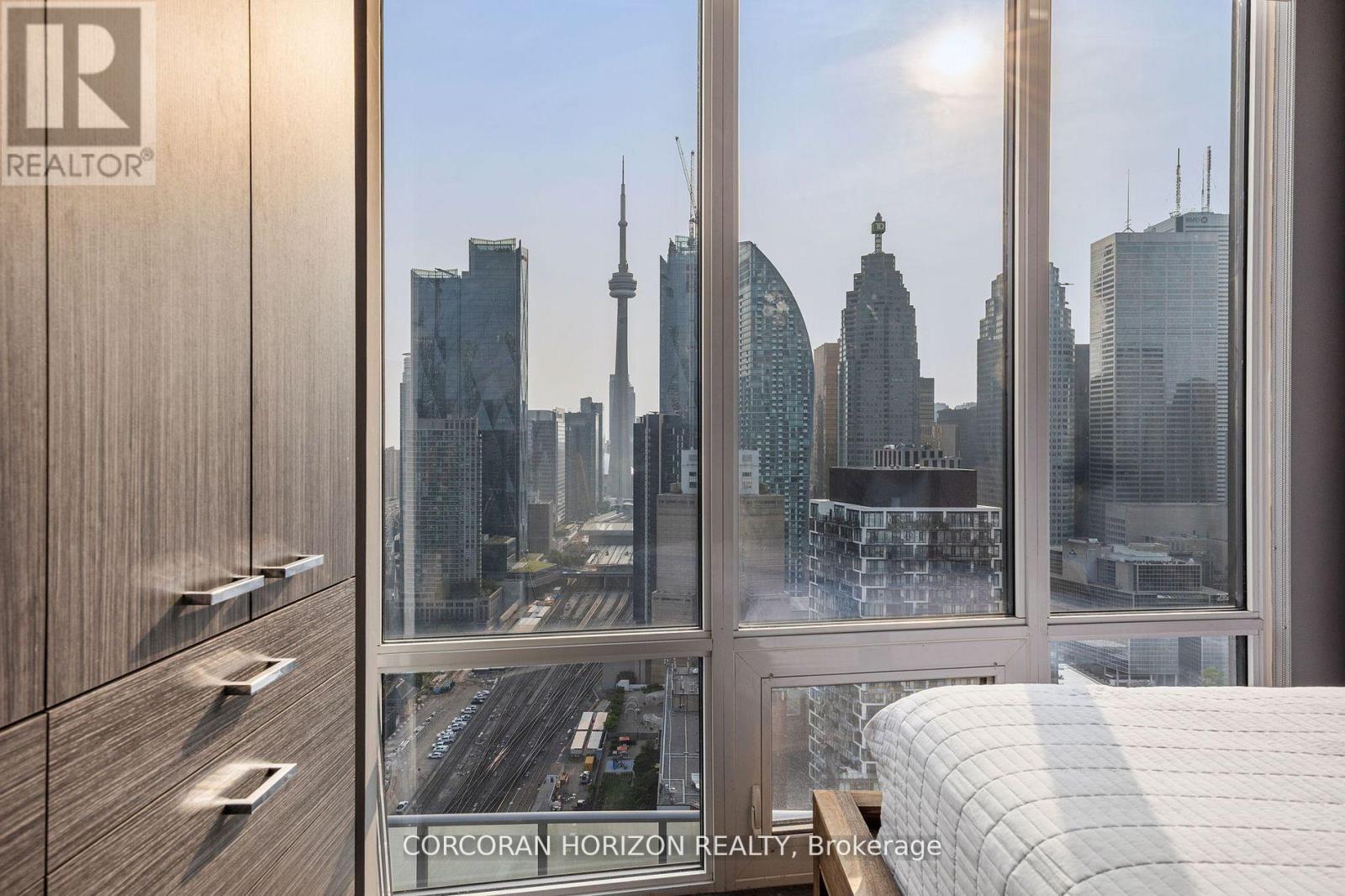 Ph3301 - 1 Market Street, Toronto, ON - Indoor Photo Showing Other Room