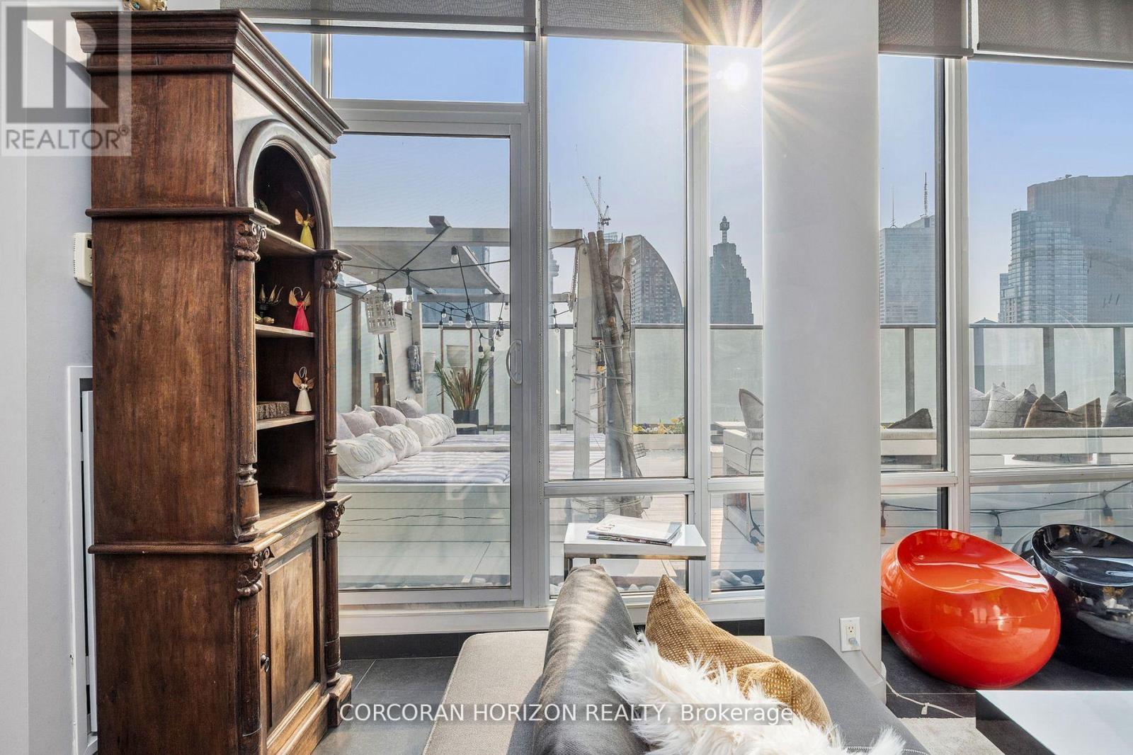 Ph3301 - 1 Market Street, Toronto, ON -