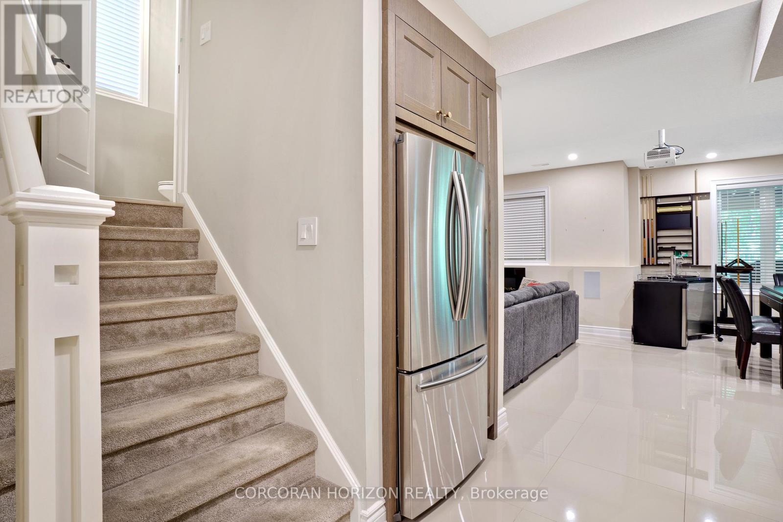 8 - 258 Edgewater Crescent, Kitchener, ON - Indoor