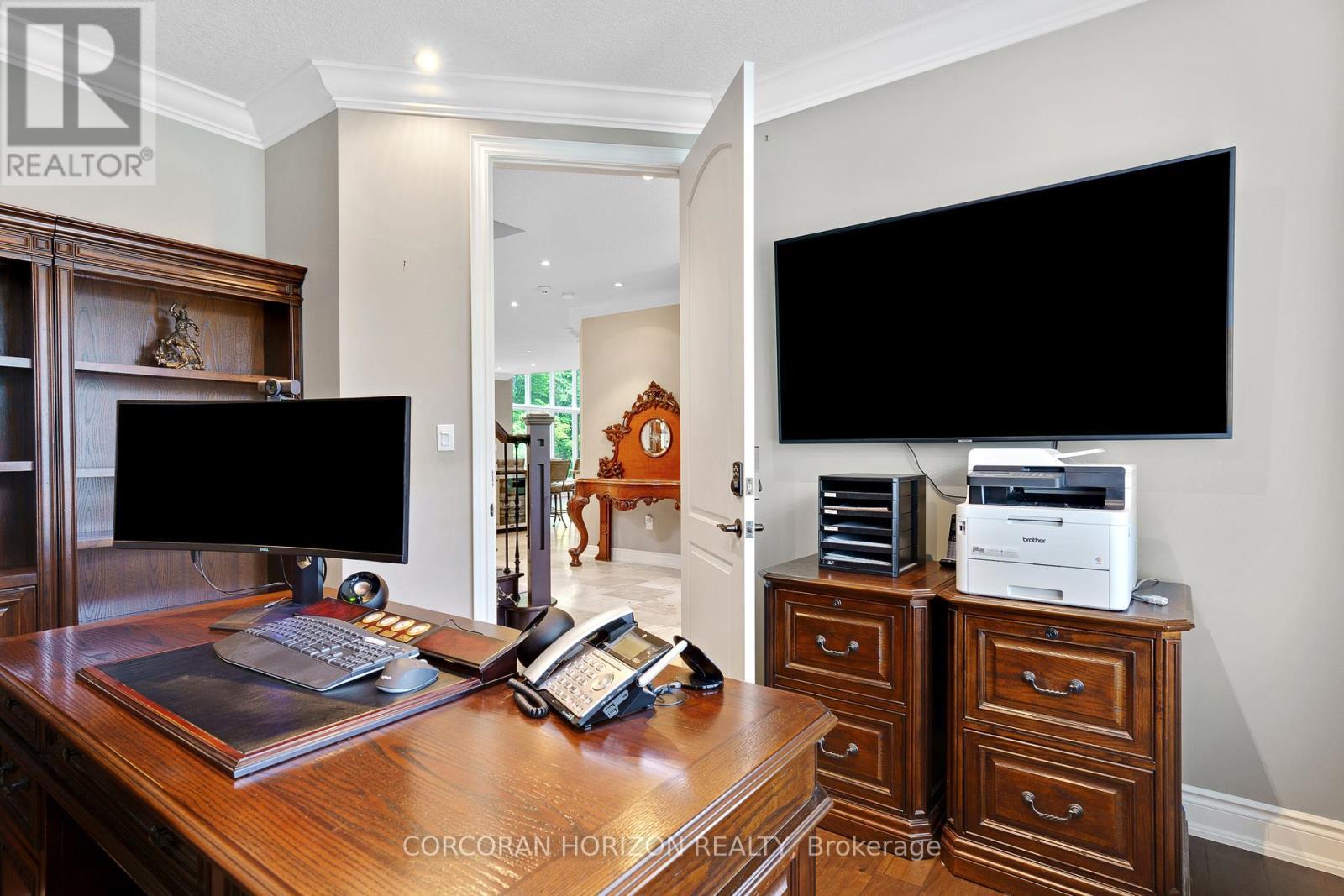 8 - 258 Edgewater Crescent, Kitchener, ON - Indoor