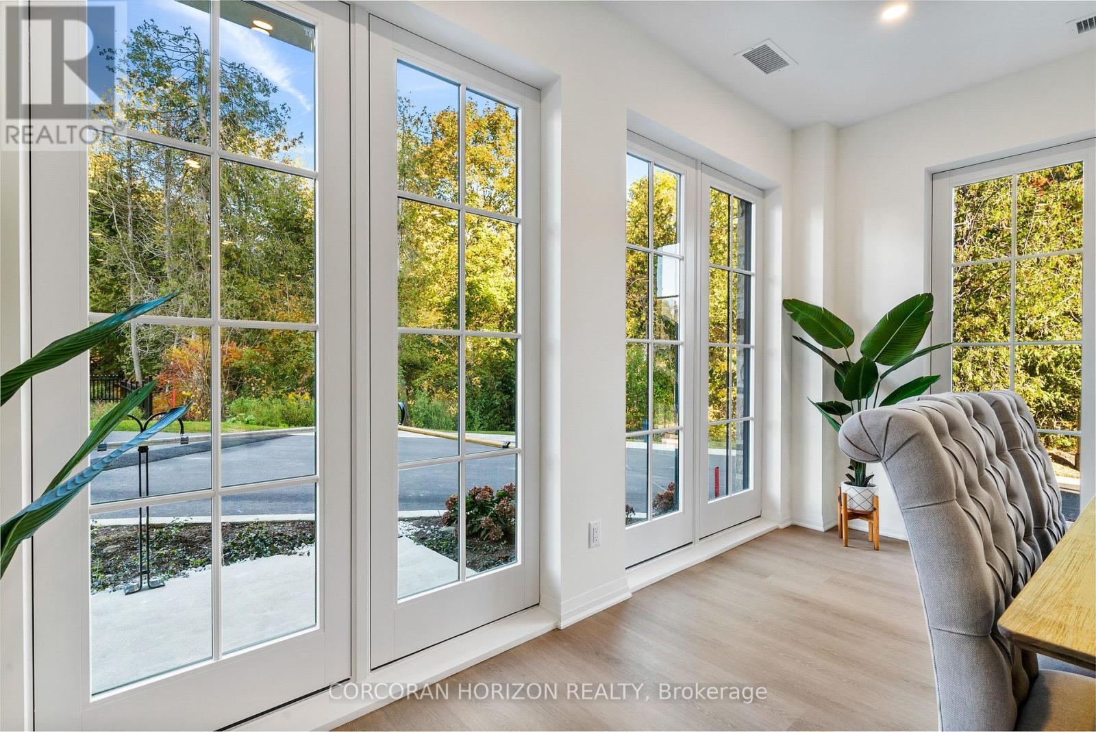 32 - 6523 Wellington 7 Road, Centre Wellington, ON - Indoor Photo Showing Other Room