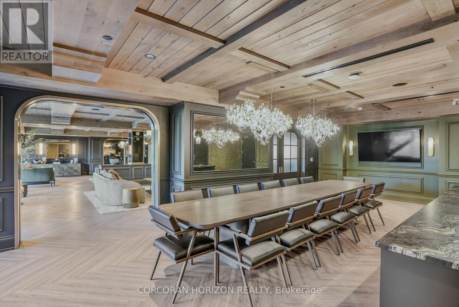 32 - 6523 Wellington 7 Road, Centre Wellington, ON - Indoor Photo Showing Dining Room