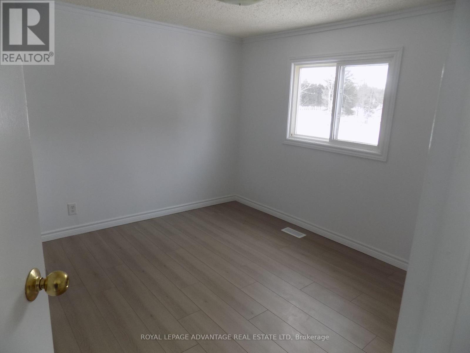 847 Iron Mine Road N, Lanark Highlands, ON - Indoor Photo Showing Other Room