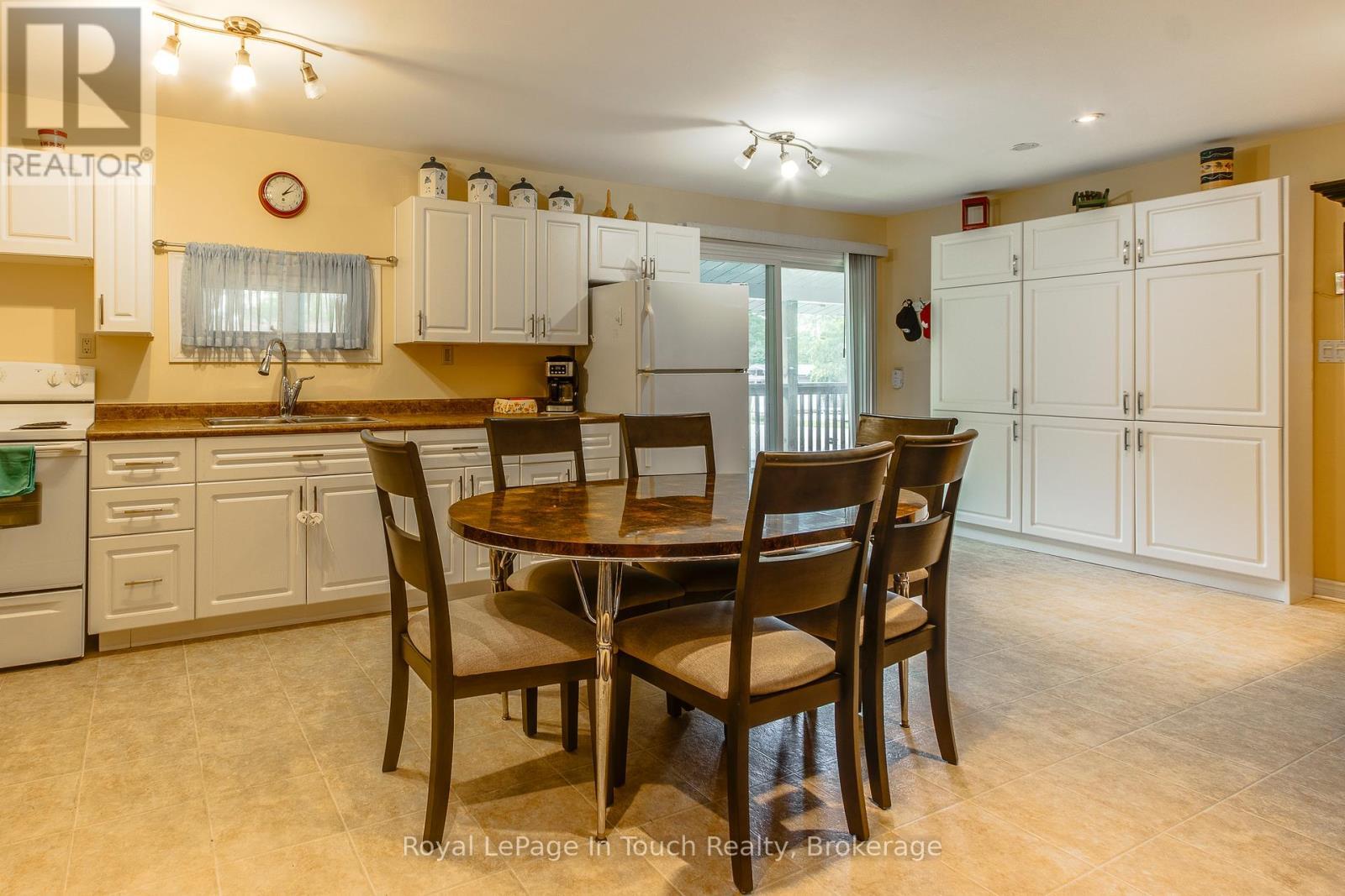 349 Balm Beach Road W, Tiny, ON - Indoor