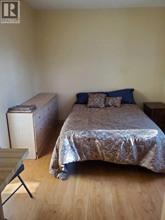 Tenant room - 5013 50 Avenue, Valleyview, AB