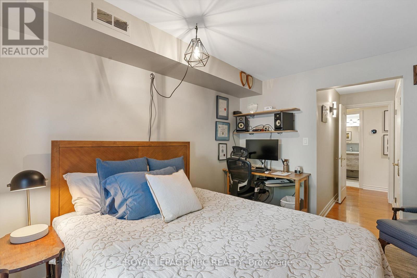 101 - 55 Main Street, St. Catharines (Port Dalhousie), ON - Indoor Photo Showing Bedroom