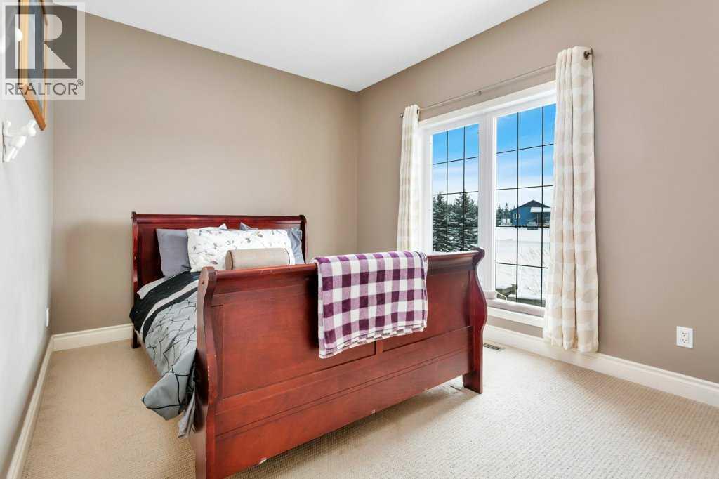 35276 Range Road 10 - 110, Rural Red Deer County, AB - Indoor Photo Showing Bedroom