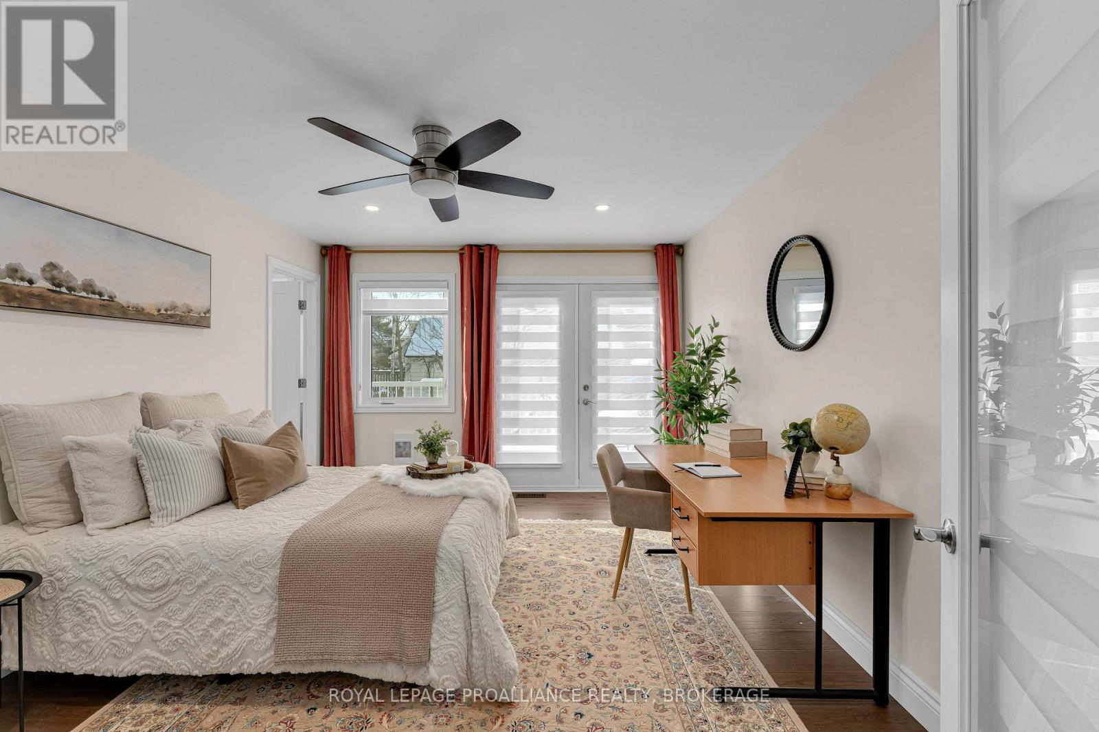 32 Livingston Avenue, Kingston (Central City East), ON - Indoor Photo Showing Bedroom