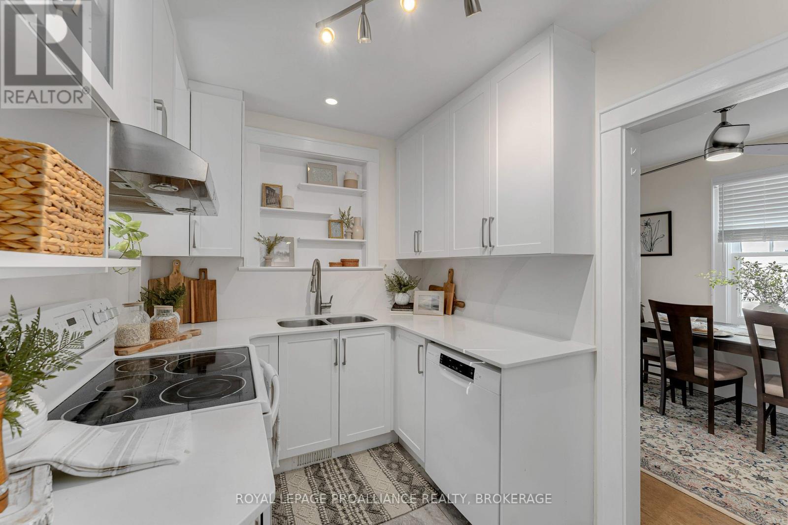 32 Livingston Avenue, Kingston (Central City East), ON - Indoor Photo Showing Kitchen With Double Sink