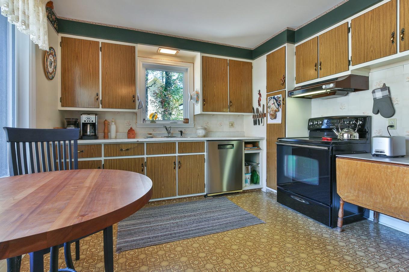 Kitchen - 25 Rue De L'Académie, Bedford - Ville, QC - Indoor Photo Showing Kitchen