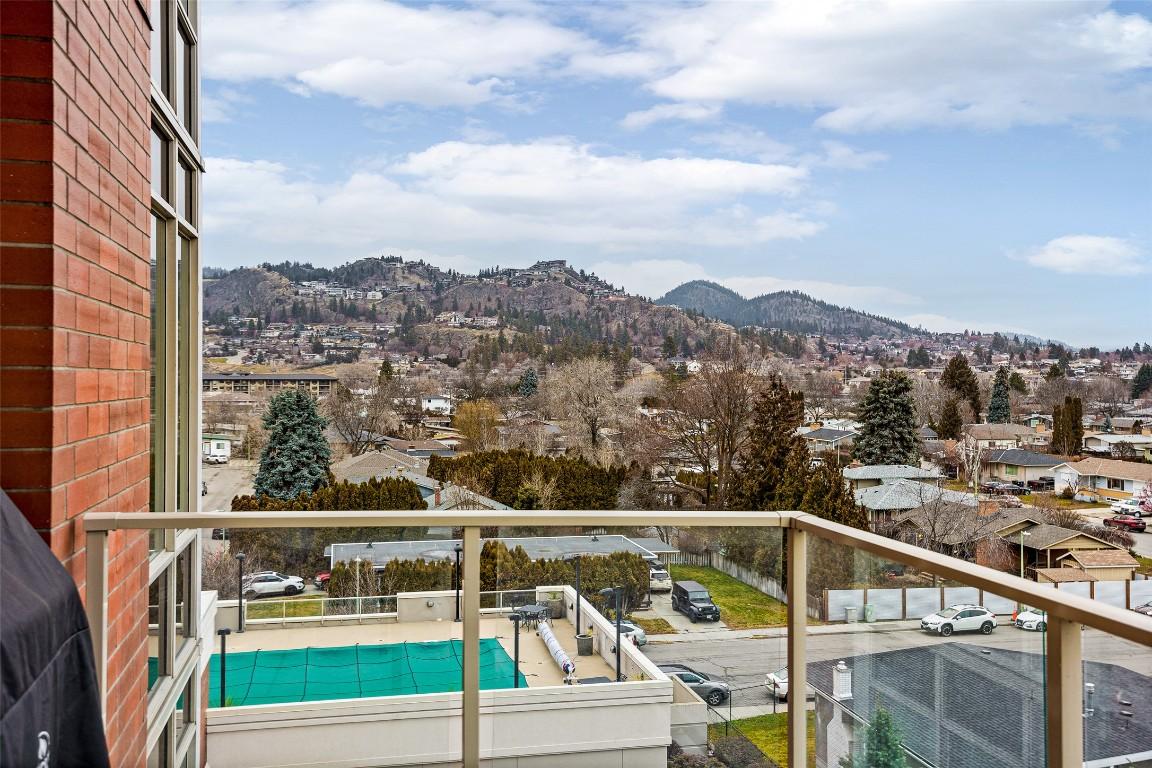 504-1160 Bernard Avenue, Kelowna, BC - Outdoor With View