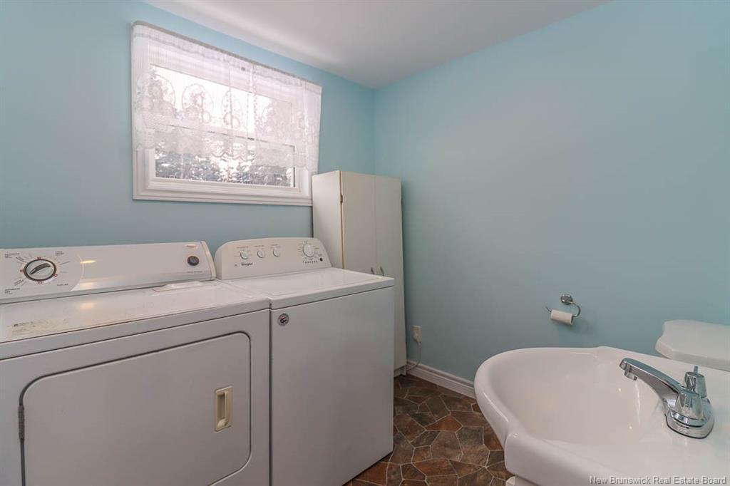 1944 Route 111, Bains Corner, NB