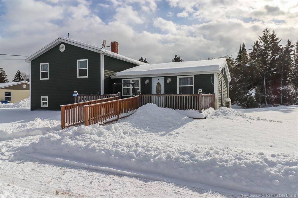 1944 Route 111, Bains Corner, NB