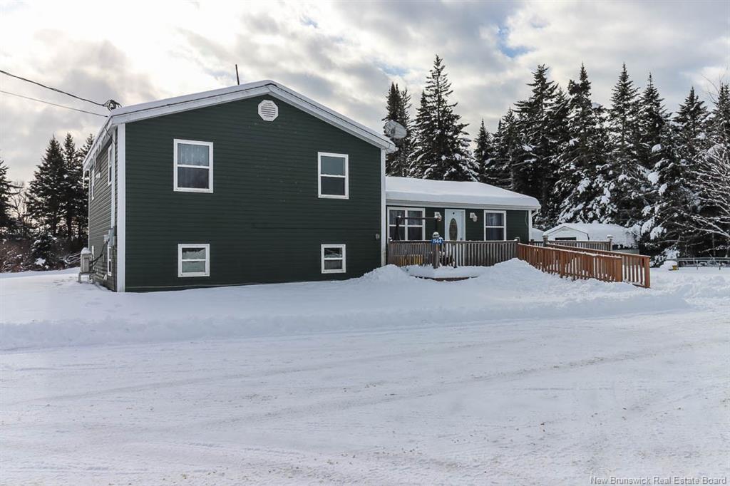 1944 Route 111, Bains Corner, NB