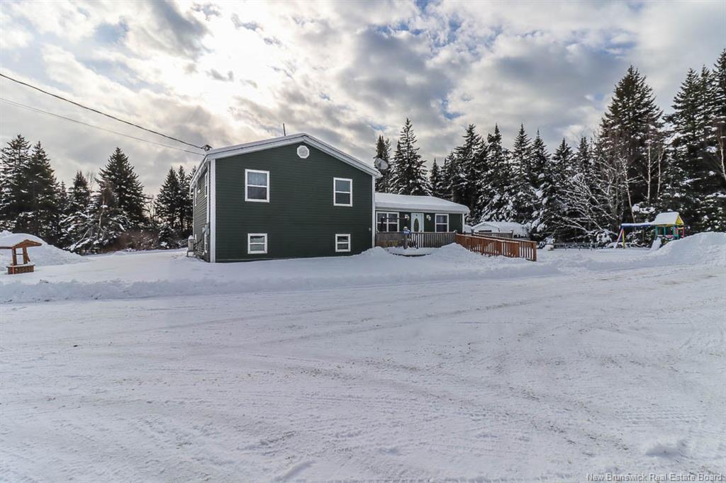 1944 Route 111, Bains Corner, NB