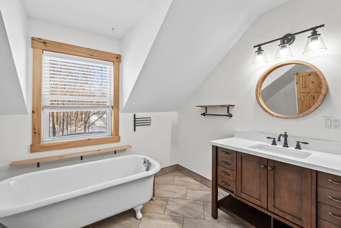 Salle de bains - 50 Ch. Lobel, Brownsburg-Chatham, QC - Indoor Photo Showing Bathroom