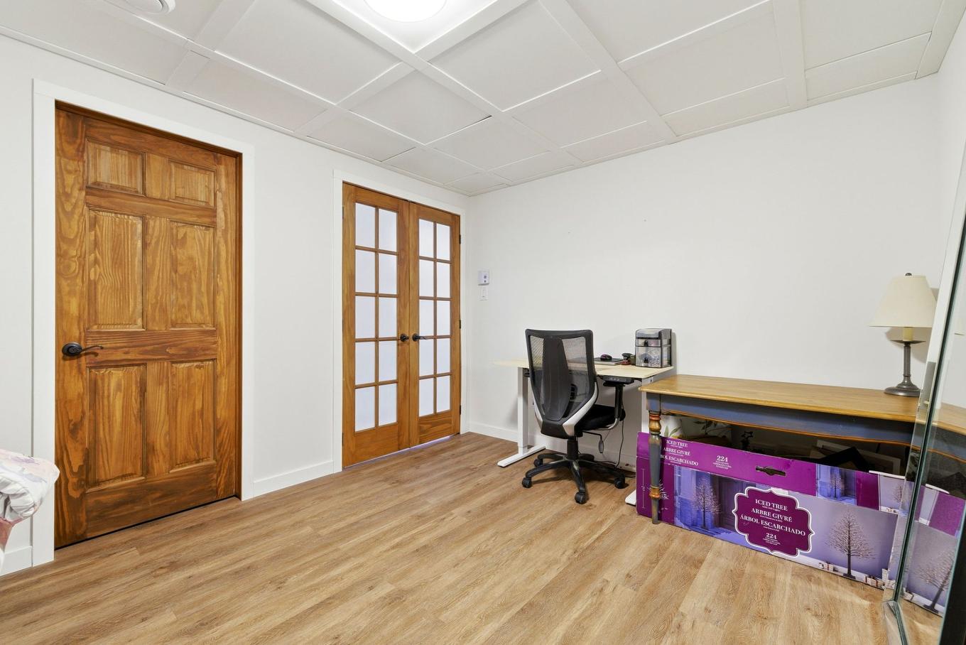 Bureau - 180 Ch. Des Libellules, Mayo, QC - Indoor Photo Showing Other Room