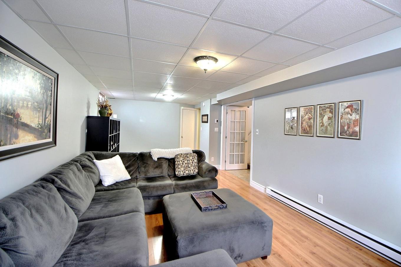 Family room - 21 Rue Boutin, Amos, QC - Indoor Photo Showing Living Room