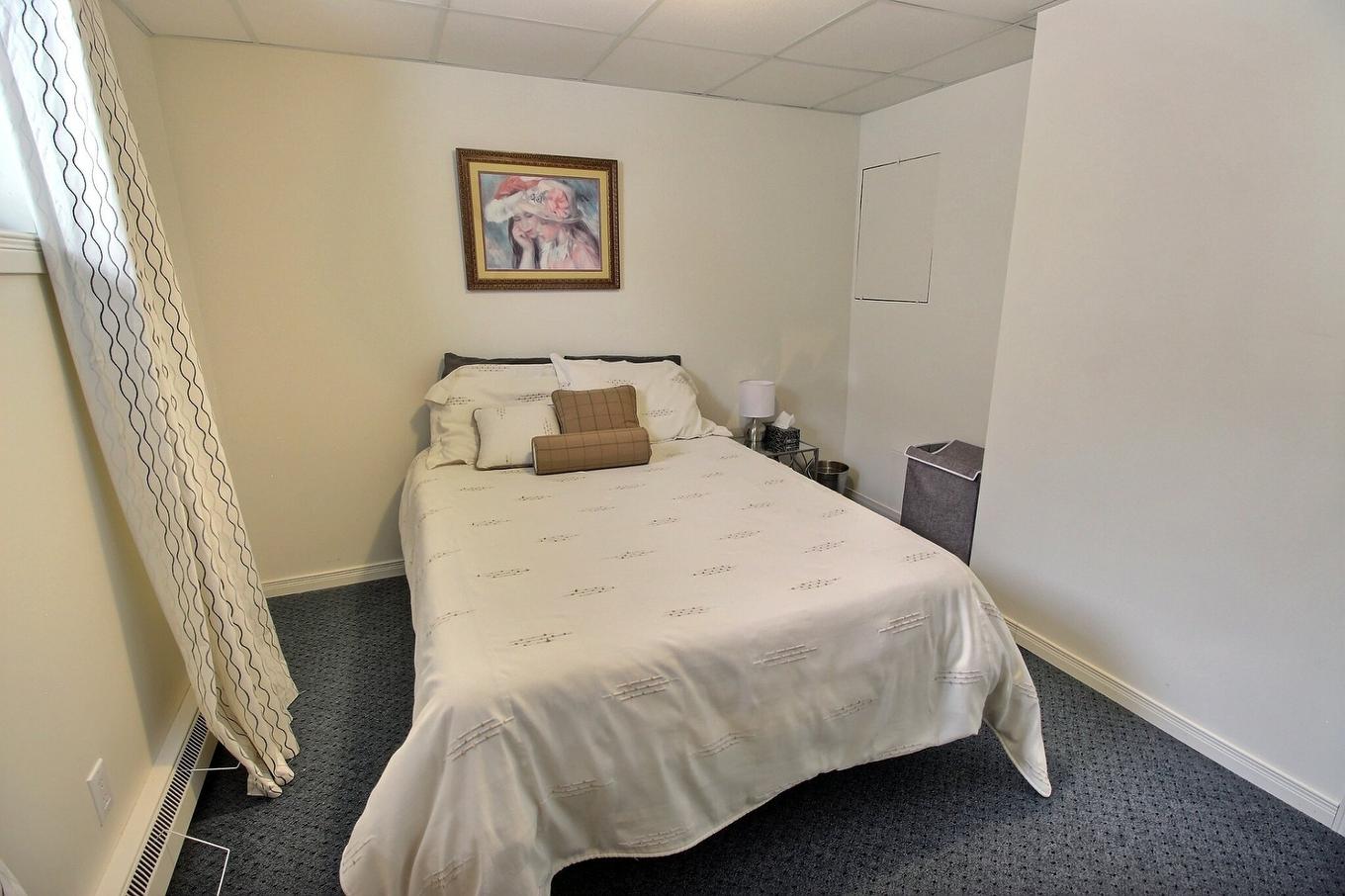 Bedroom - 21 Rue Boutin, Amos, QC - Indoor Photo Showing Bedroom