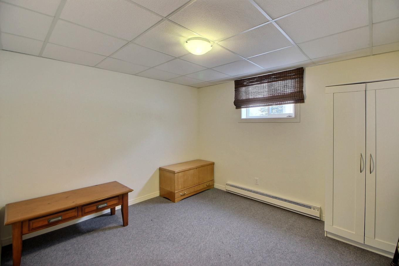 Bedroom - 21 Rue Boutin, Amos, QC - Indoor Photo Showing Other Room