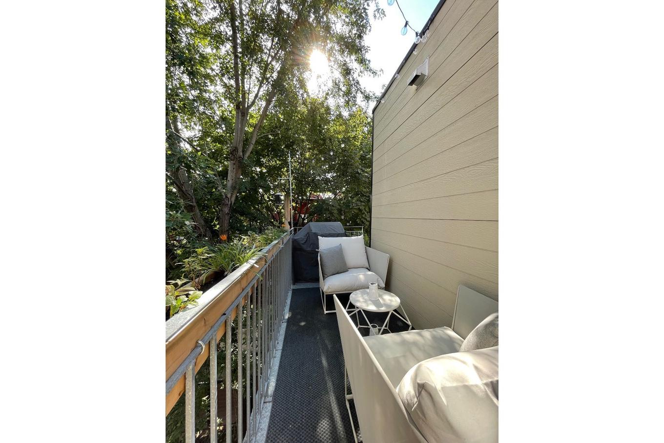 Balcony - 1438 Rue Joliette, Montréal (Mercier/Hochelaga-Maisonneuve), QC - Outdoor With Exterior